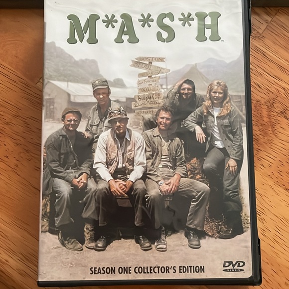 M*A*S*H dvds! - Picture 2 of 7